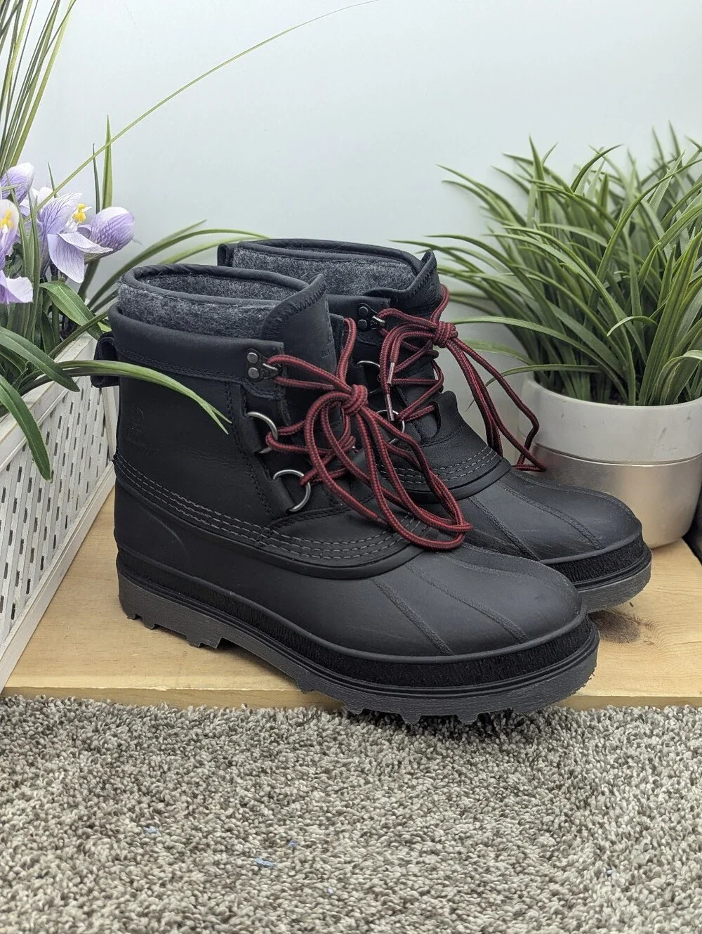 Kamik Banff Winter Insulated Waterproof Mens Size 9 Boots  Cold Weather